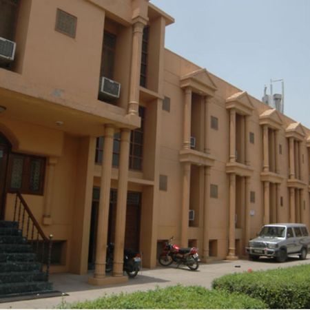 Hotel The Shubham Vrindāvan Exterior foto